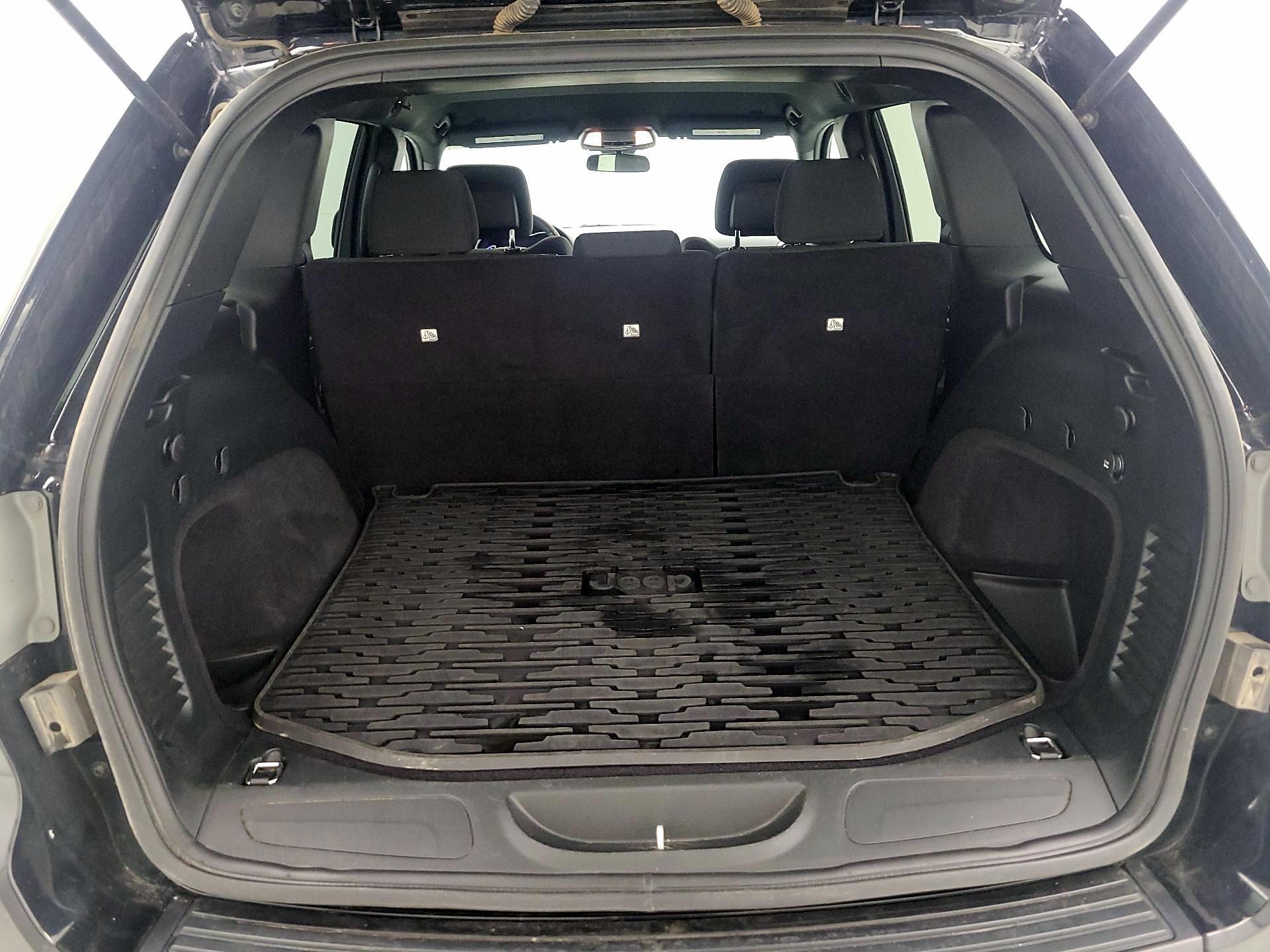 Thumbnail: 2018 Jeep Grand Cherokee - 20