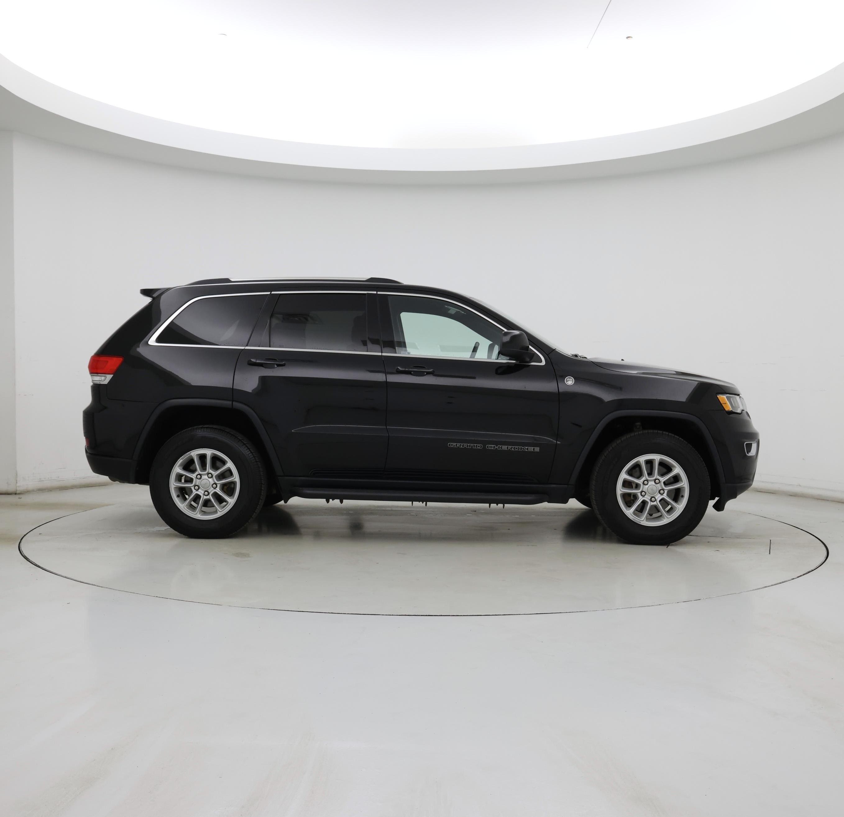 Thumbnail: 2018 Jeep Grand Cherokee - 7