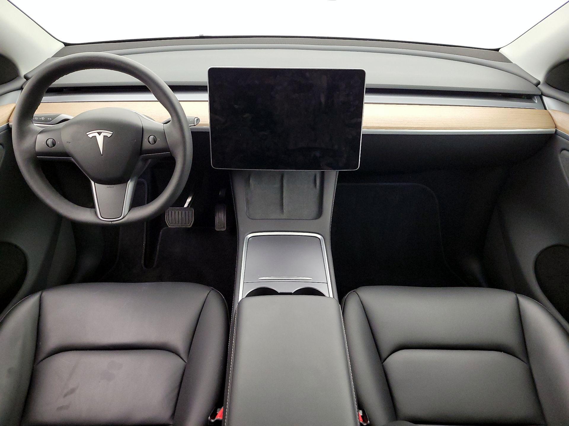 Thumbnail: 2023 Tesla Model Y - 9