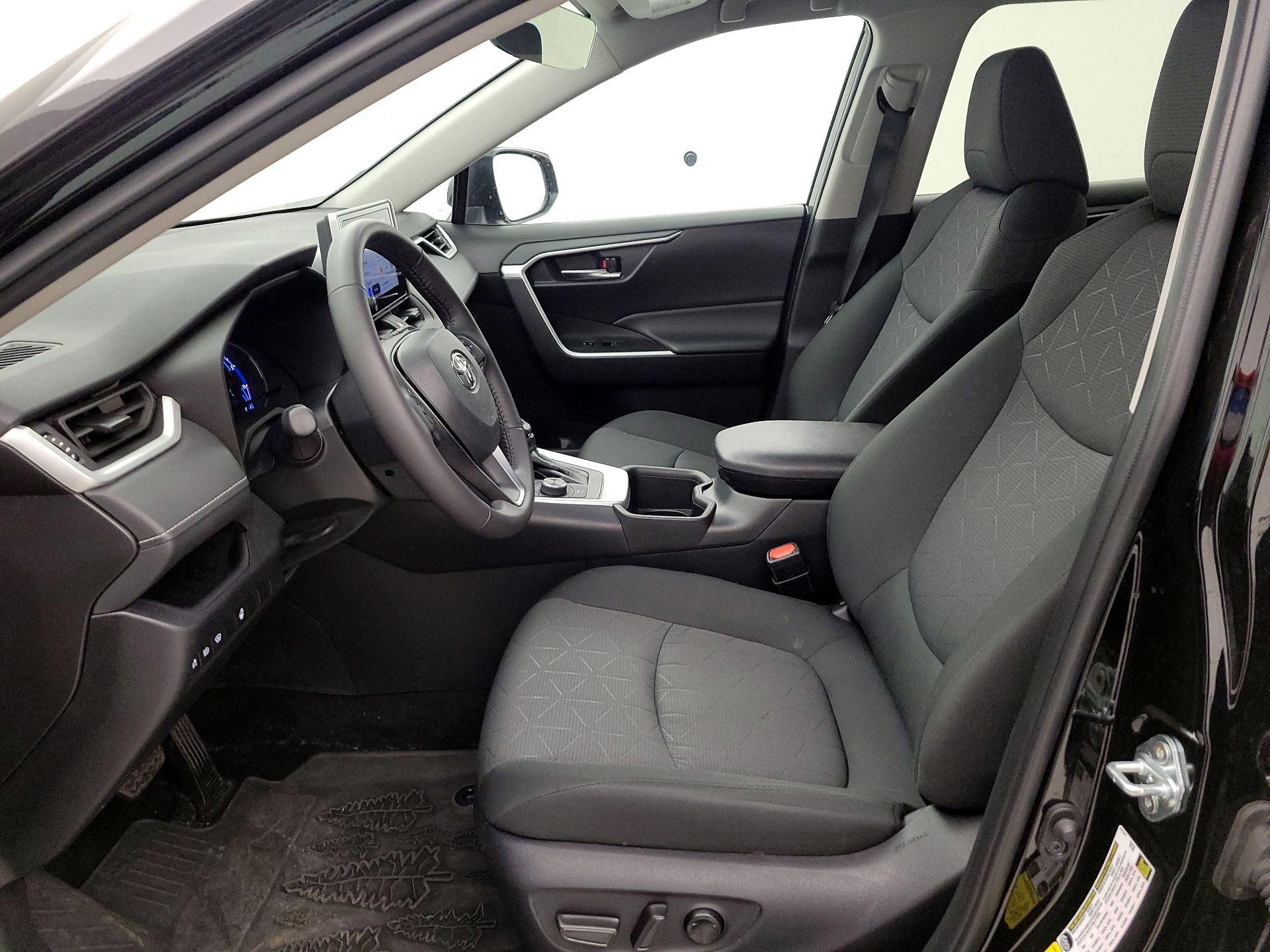 Thumbnail: 2024 Toyota RAV4 - 11