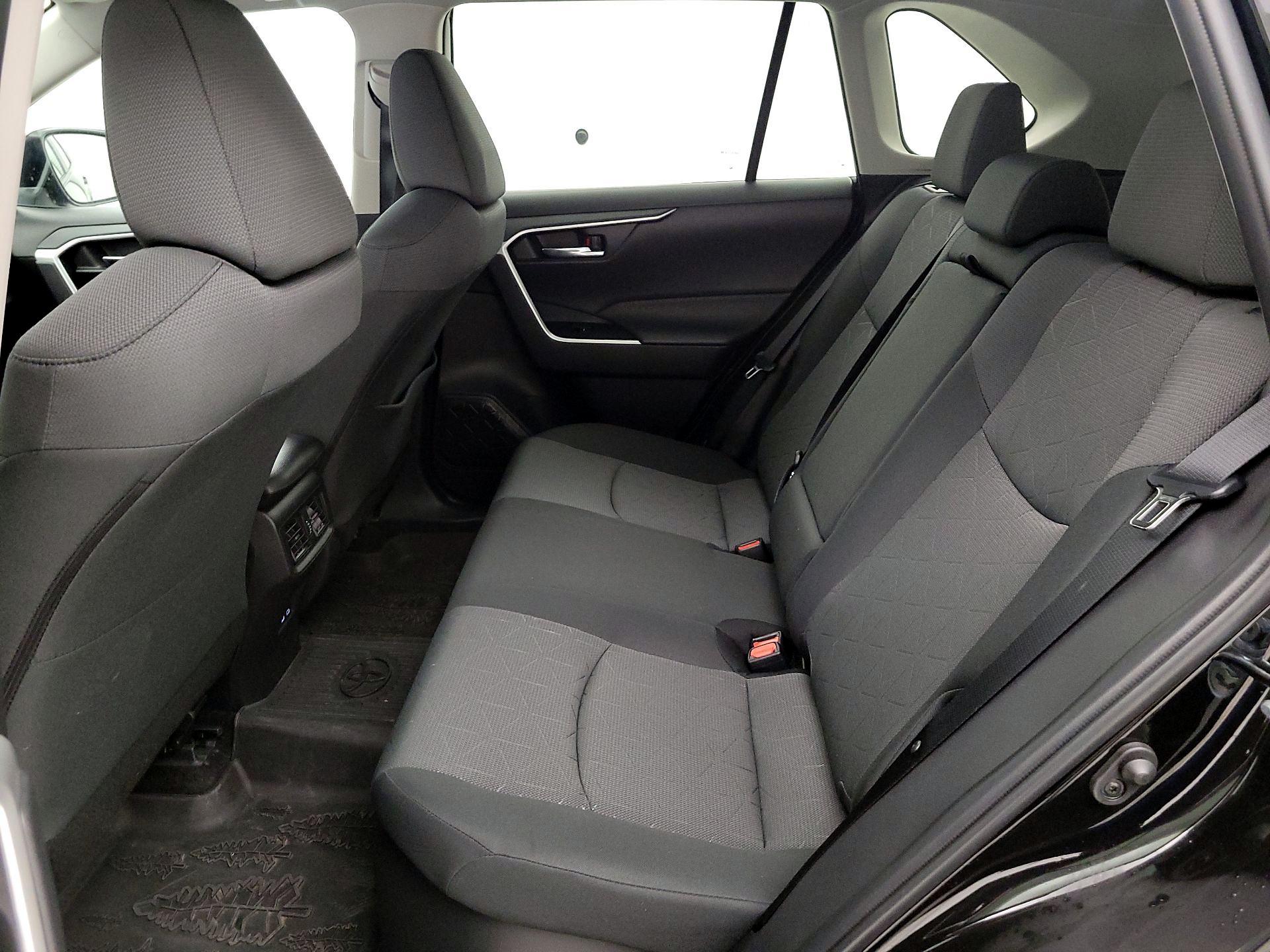 Thumbnail: 2024 Toyota RAV4 - 19