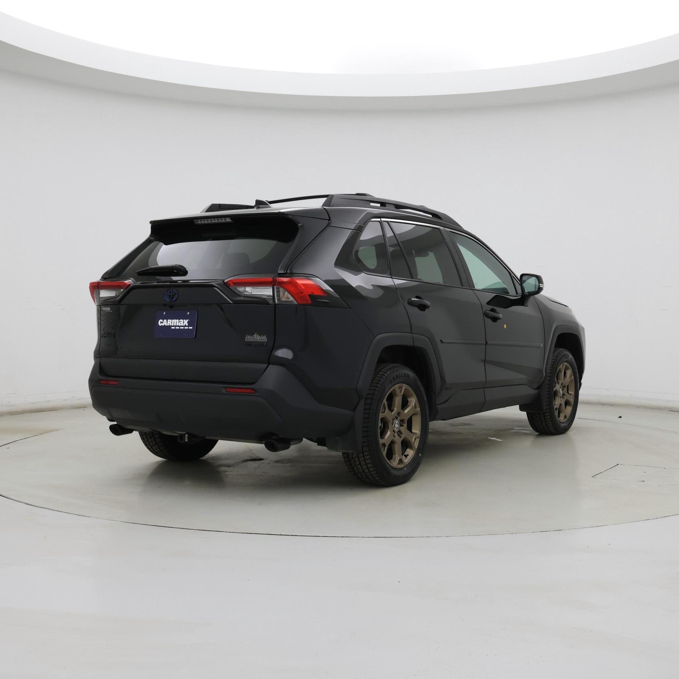 Thumbnail: 2024 Toyota RAV4 - 8