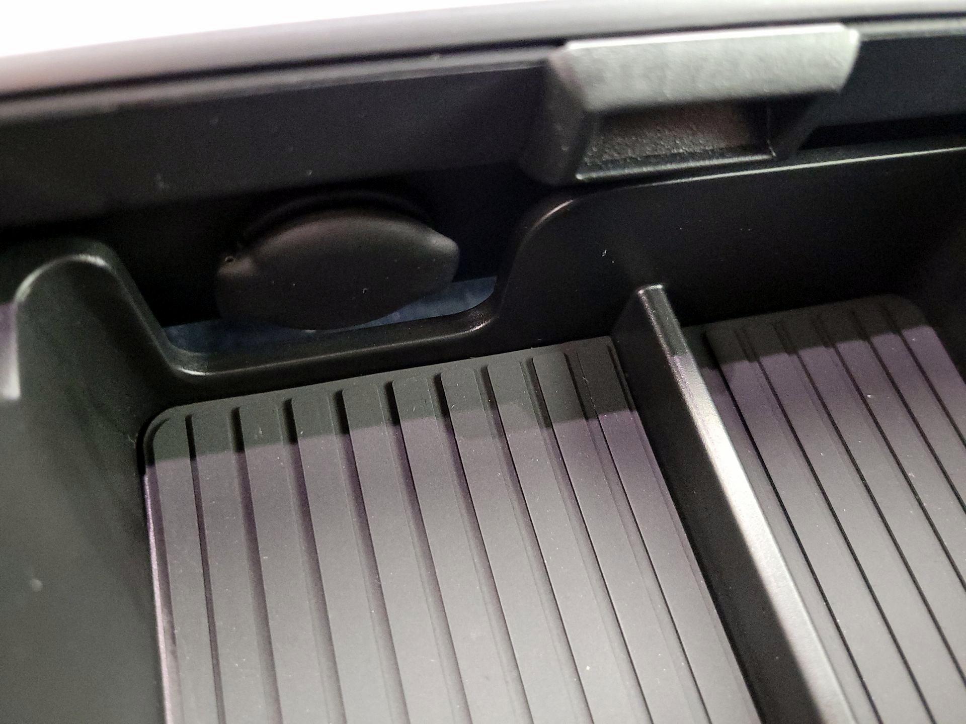 Thumbnail: 2023 Tesla Model 3 - 18