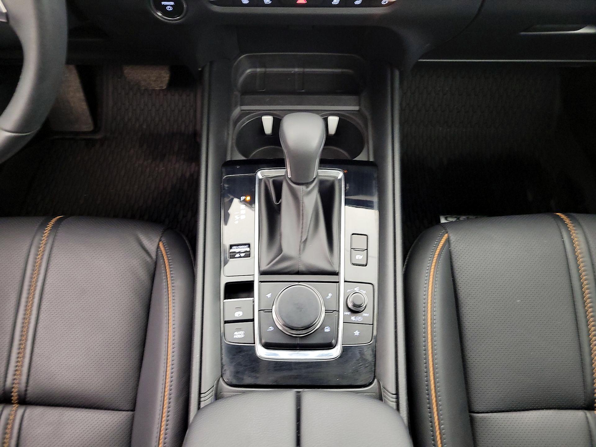 Thumbnail: 2025 Mazda CX-50 - 18