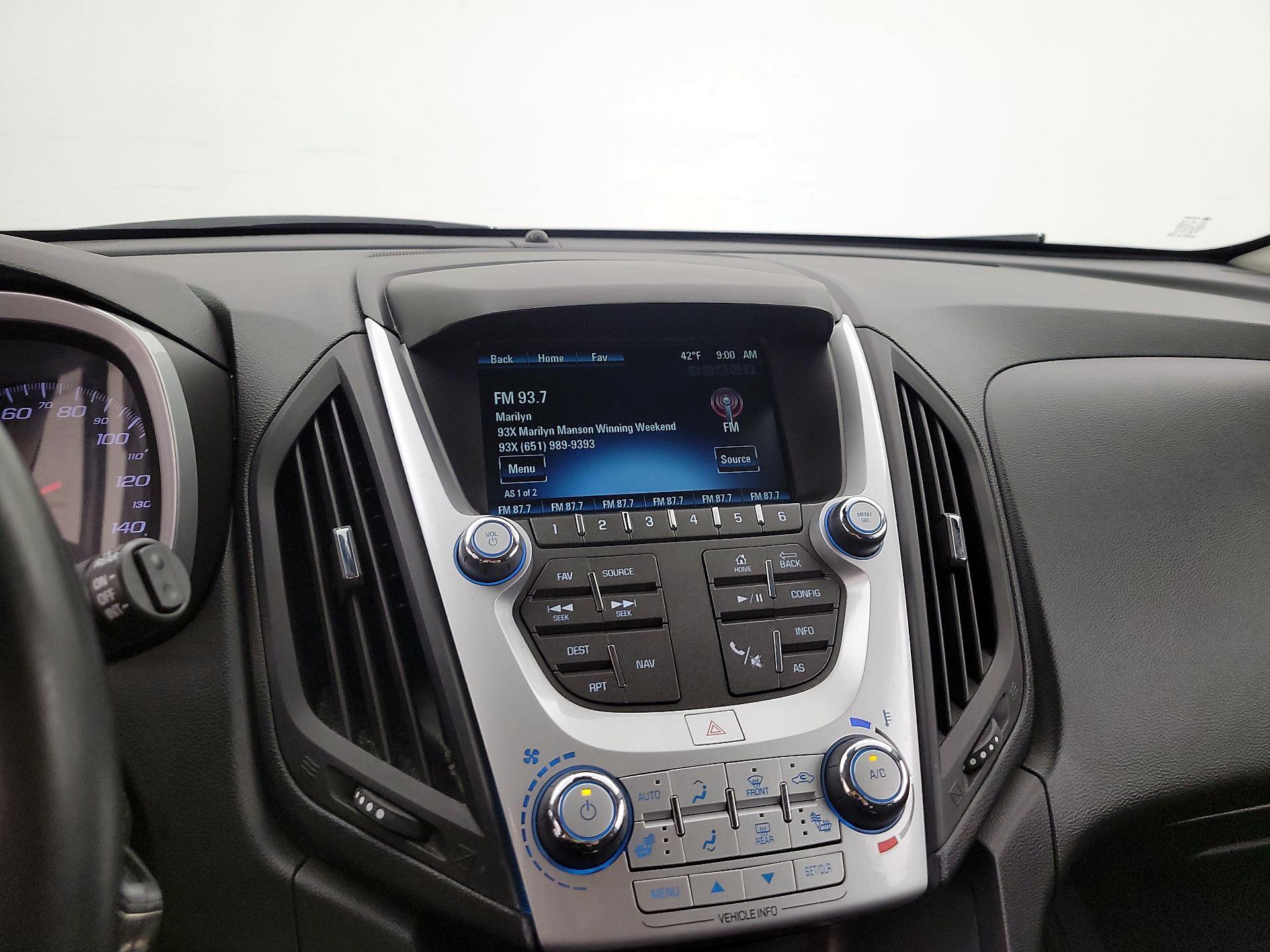 Thumbnail: 2016 Chevrolet Equinox - 16