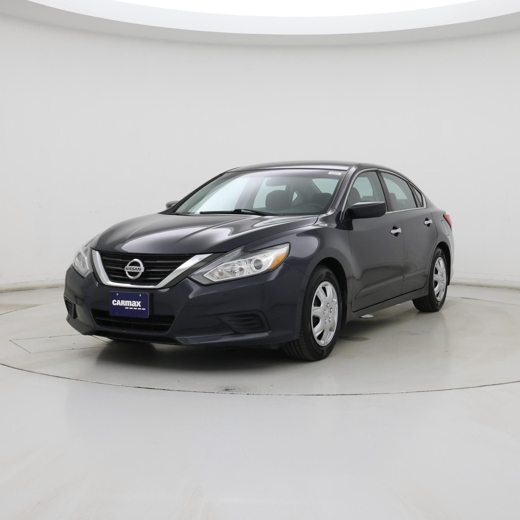 Thumbnail: 2016 Nissan Altima - 4