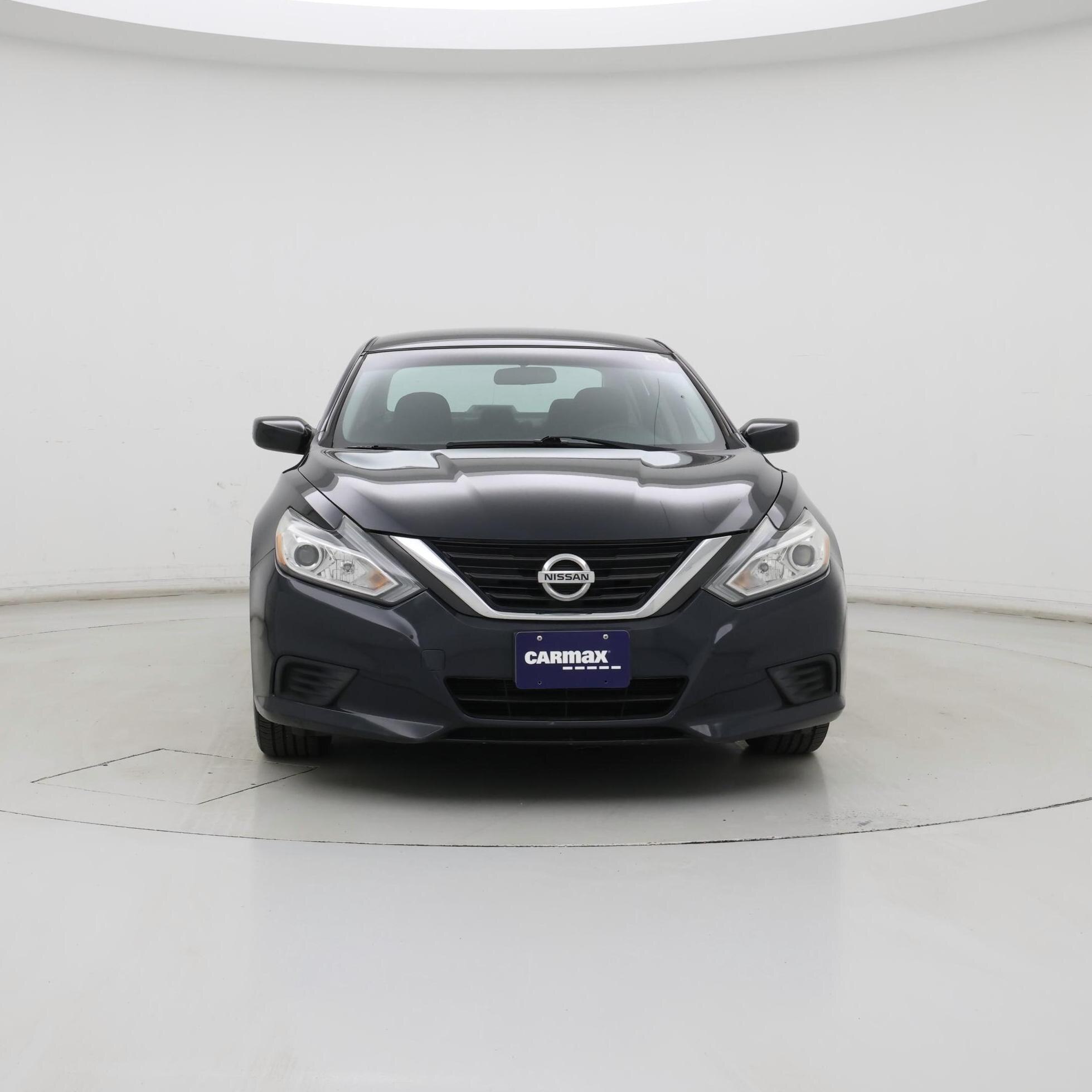 Thumbnail: 2016 Nissan Altima - 5