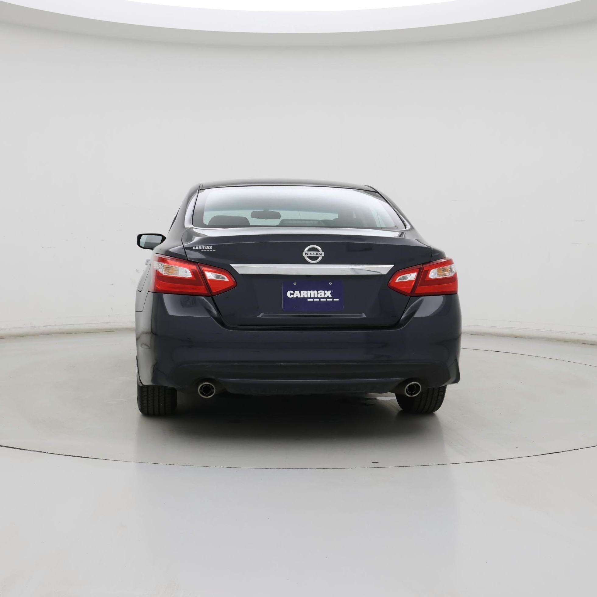 Thumbnail: 2016 Nissan Altima - 6