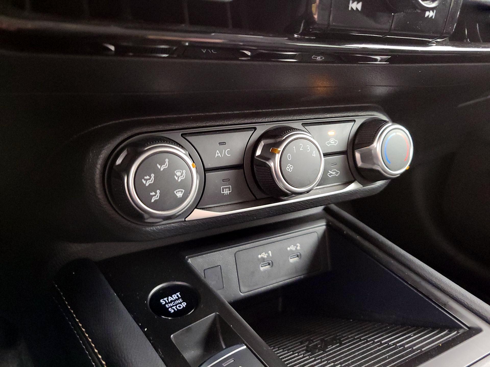 Thumbnail: 2025 Nissan Kicks - 15