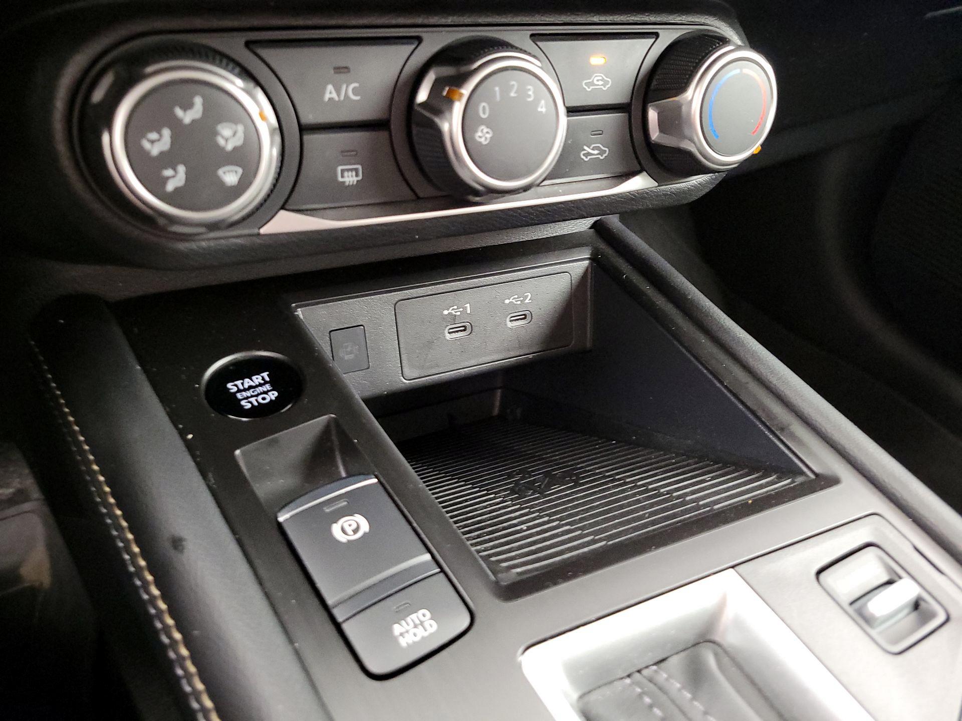 Thumbnail: 2025 Nissan Kicks - 17