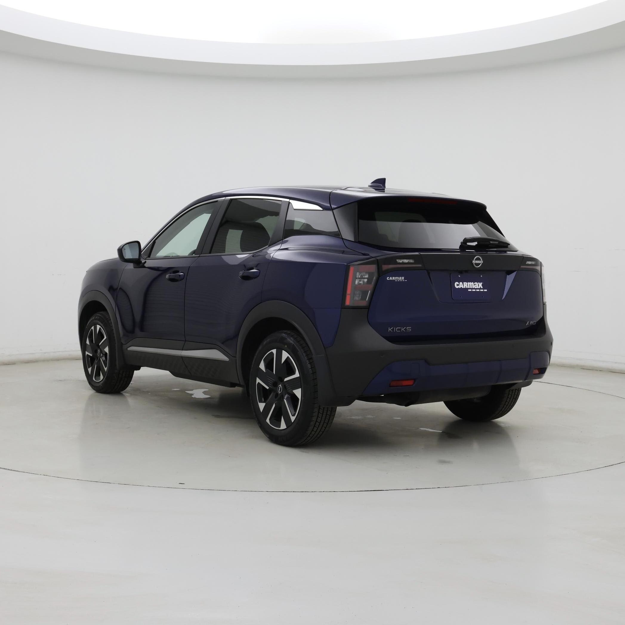 Thumbnail: 2025 Nissan Kicks - 2