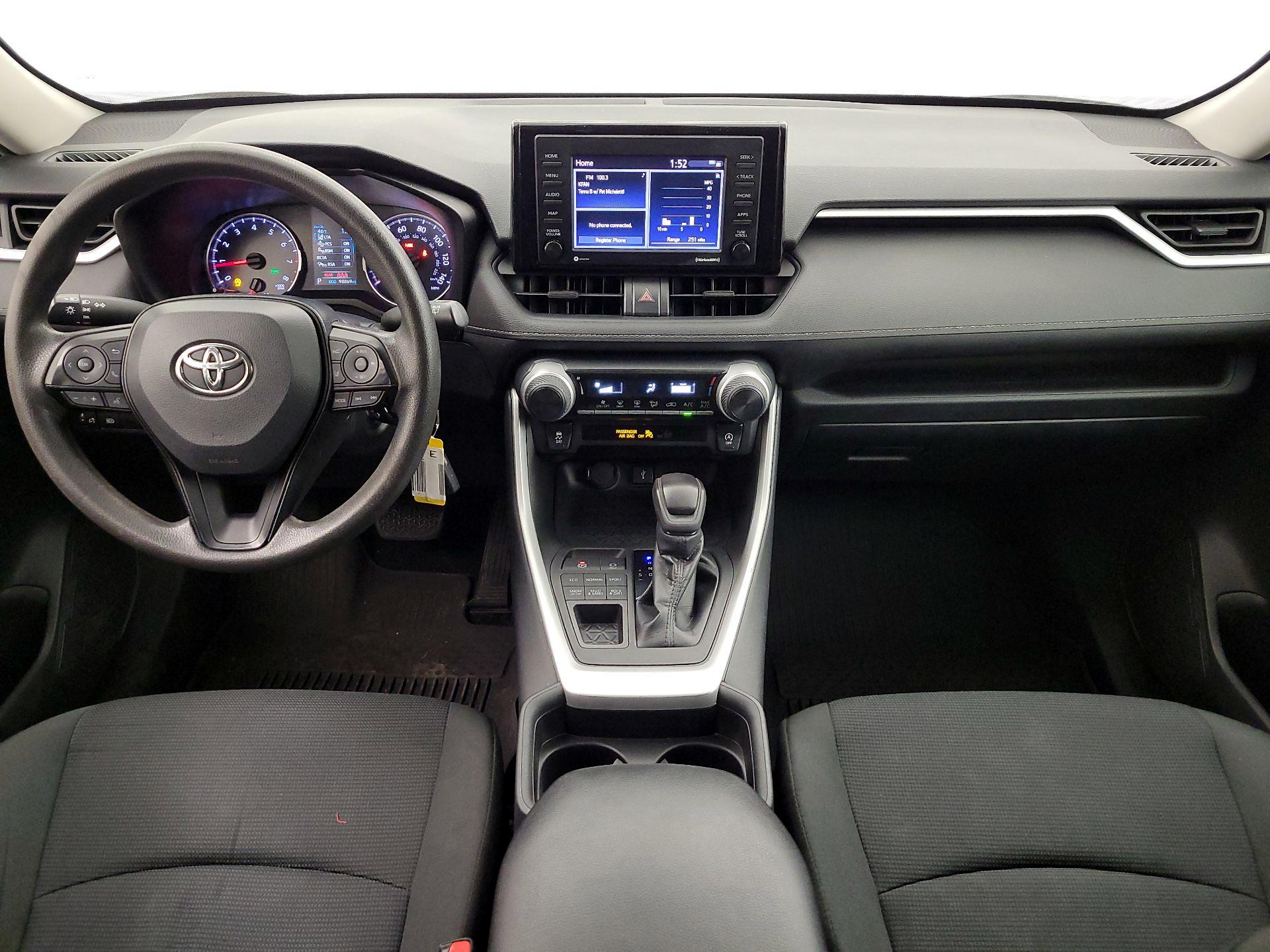 Thumbnail: 2021 Toyota RAV4 - 9