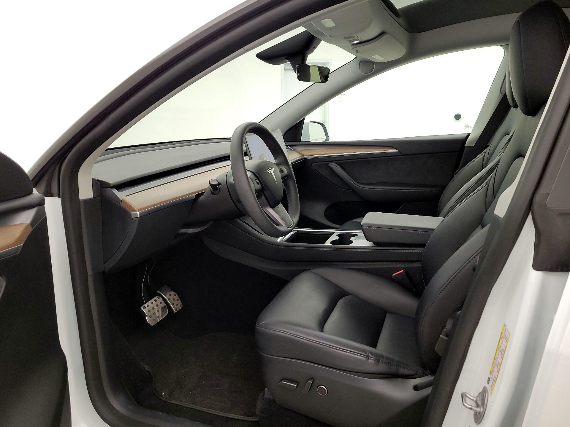 Thumbnail: 2025 Tesla Model Y - 11