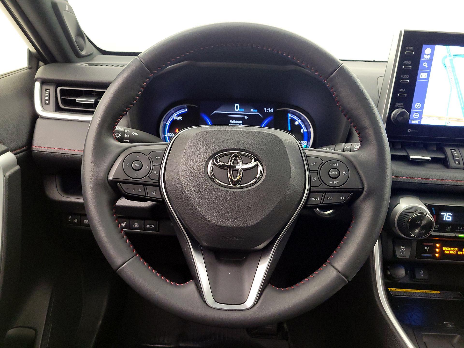 Thumbnail: 2021 Toyota RAV4 - 10