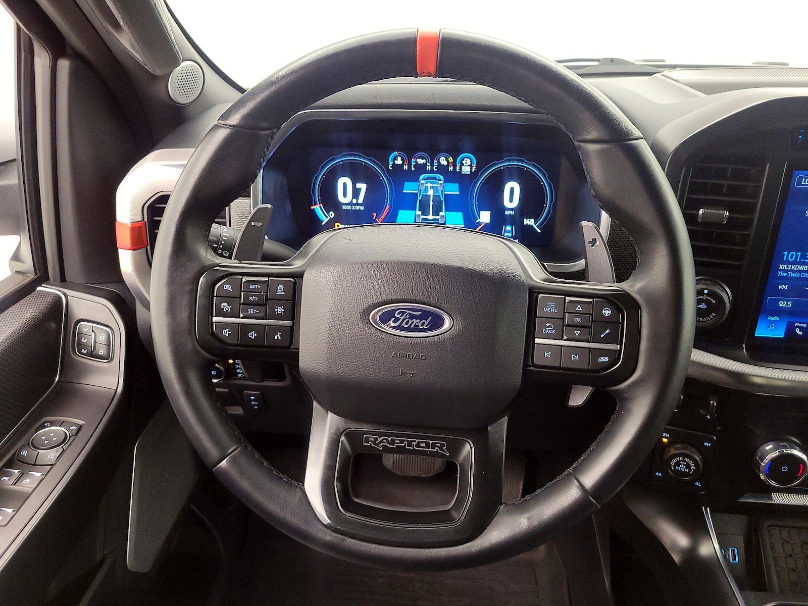 2023 Ford F-150 Raptor - Photo 11