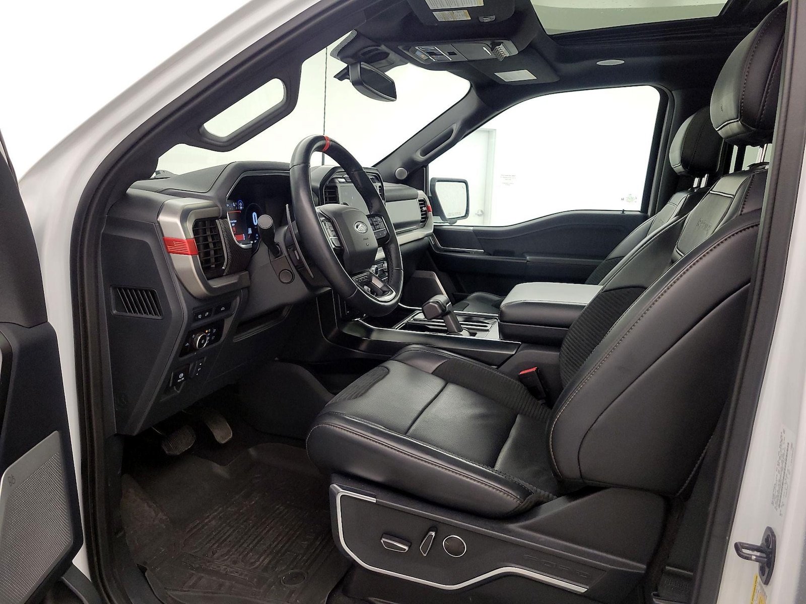 2023 Ford F-150 Raptor - Photo 12