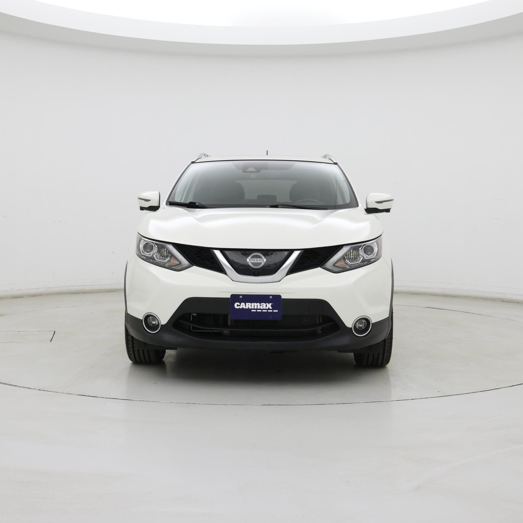 Thumbnail: 2017 Nissan Rogue Sport - 5