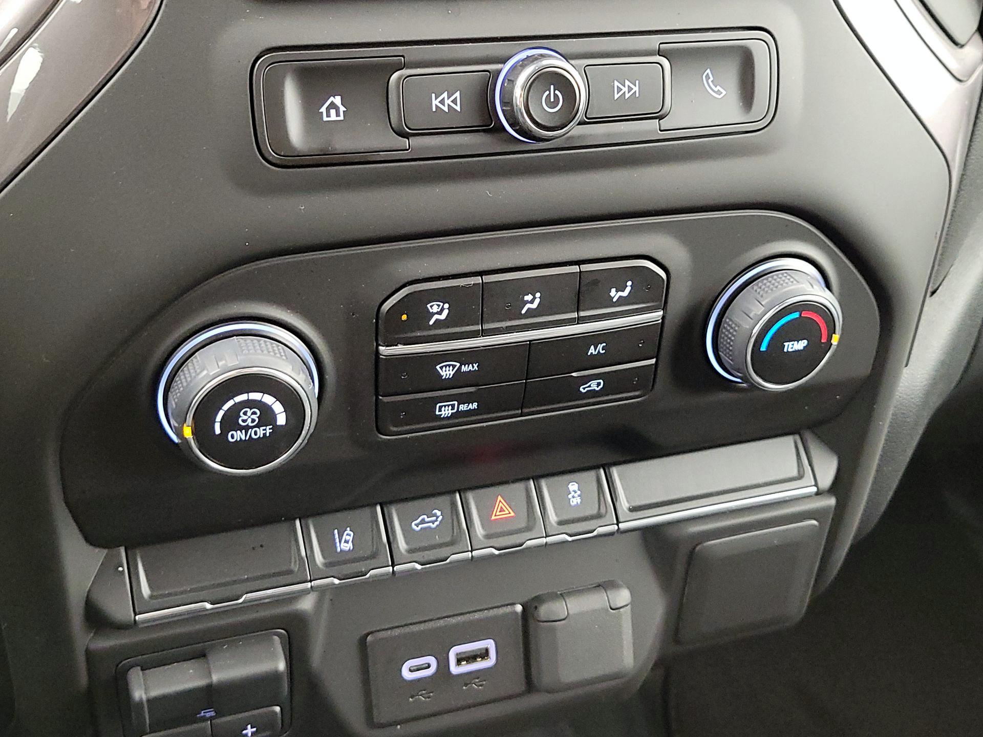 Thumbnail: 2024 Chevrolet Silverado 2500 - 16