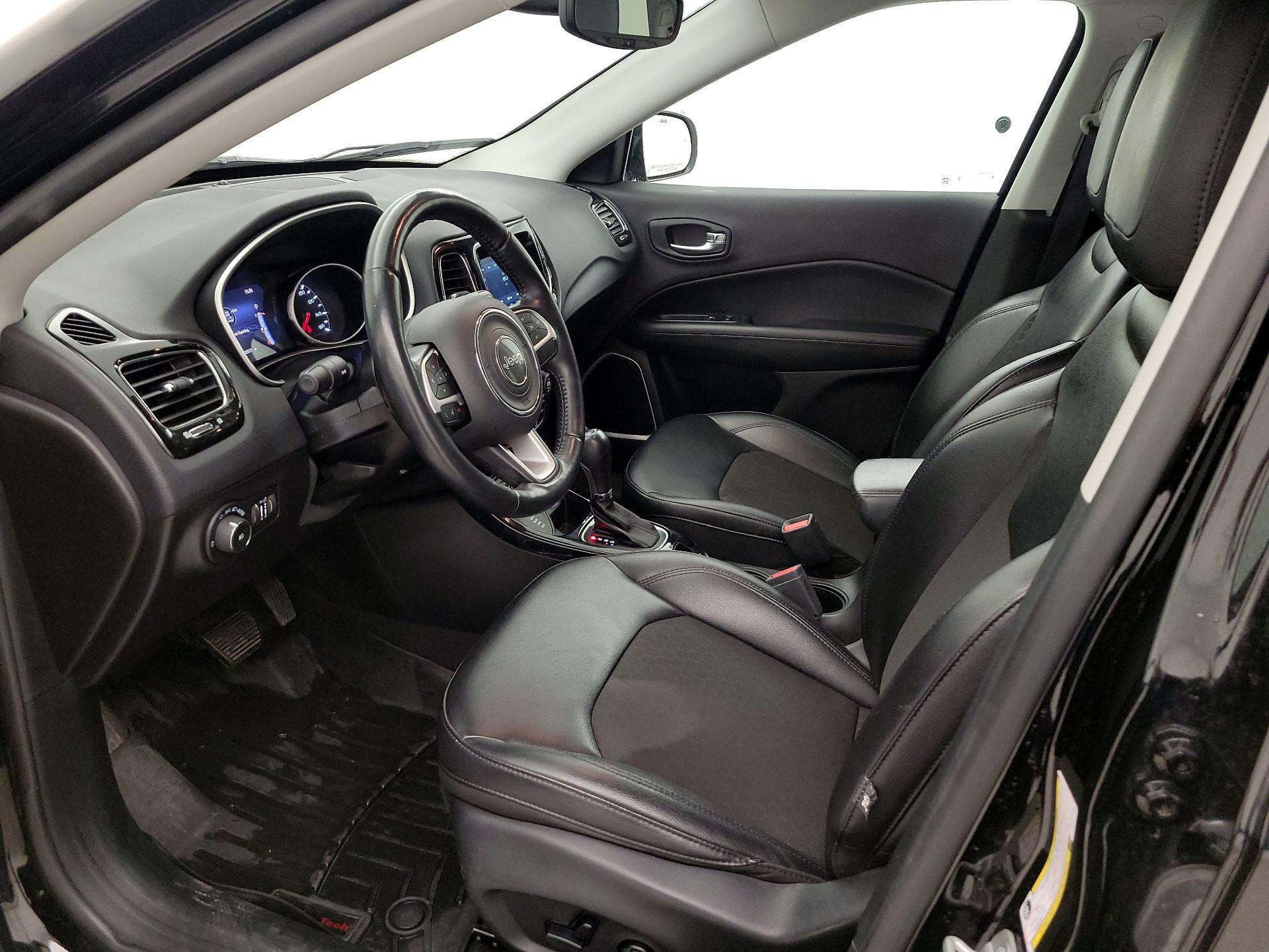 Thumbnail: 2021 Jeep Compass - 11