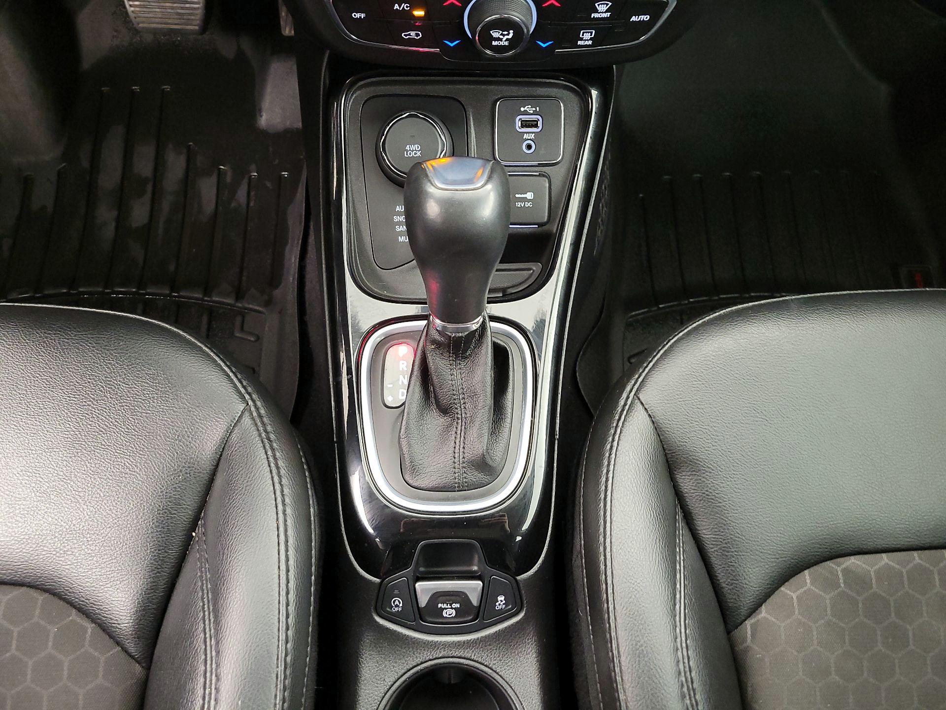 Thumbnail: 2021 Jeep Compass - 17