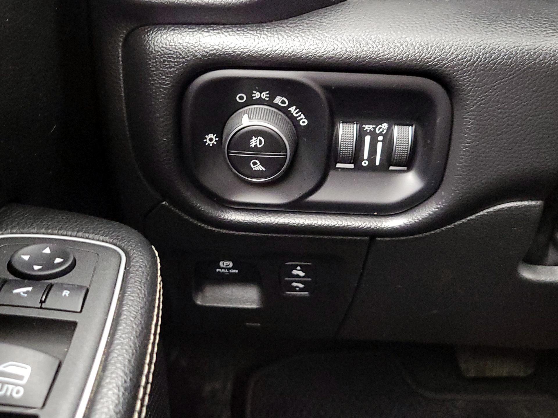 Thumbnail: 2022 RAM 1500 - 13