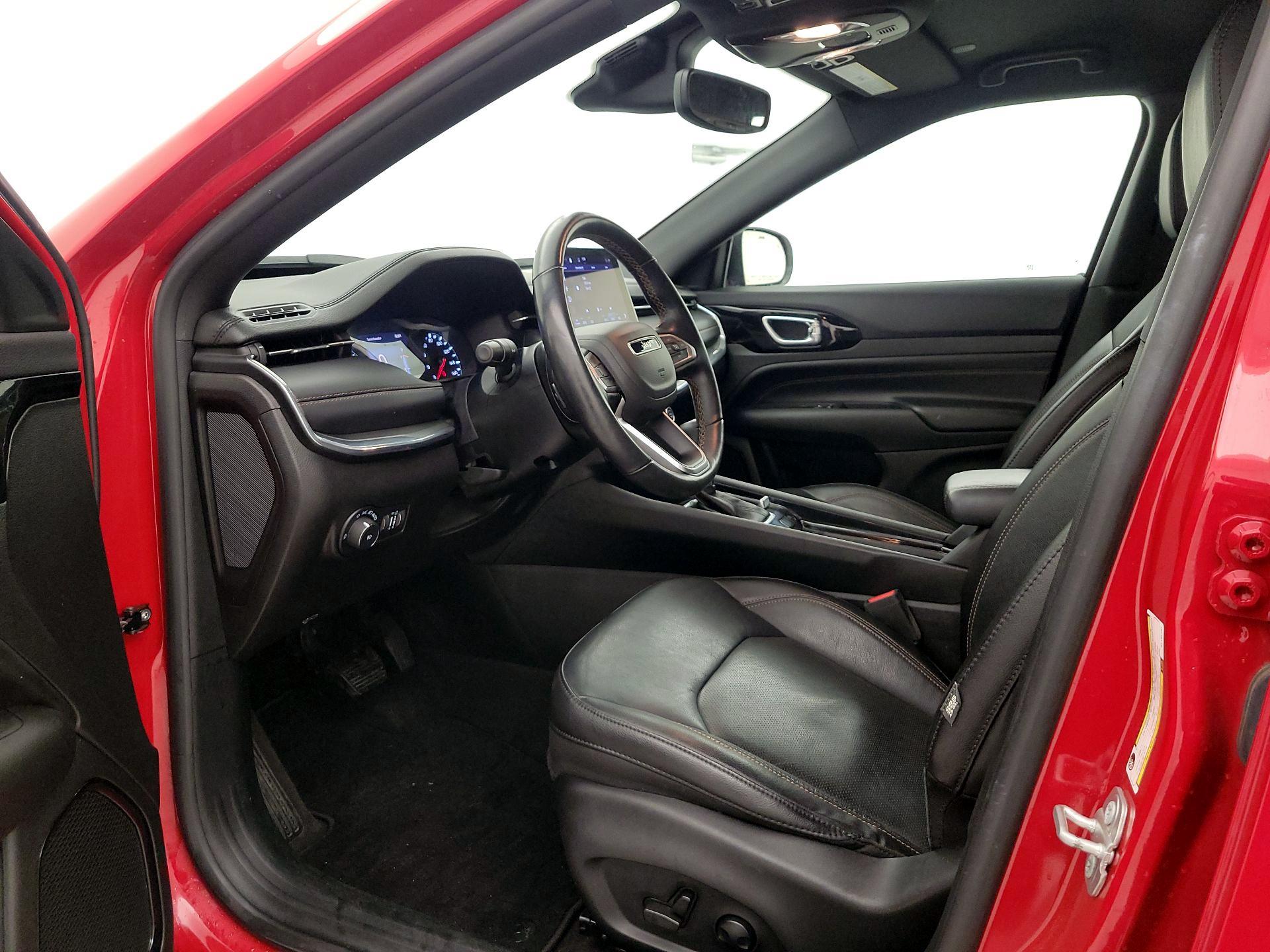 Thumbnail: 2022 Jeep Compass - 11