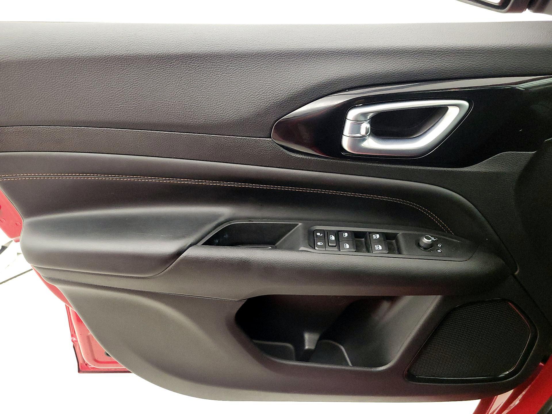 Thumbnail: 2022 Jeep Compass - 12