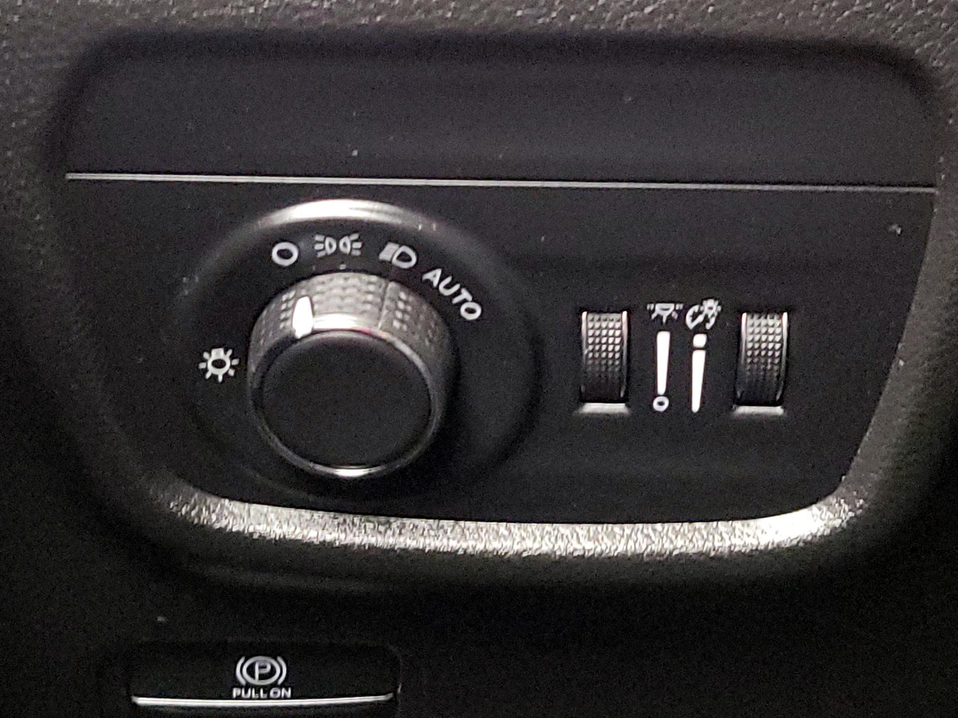 Thumbnail: 2023 Jeep Grand Cherokee - 13