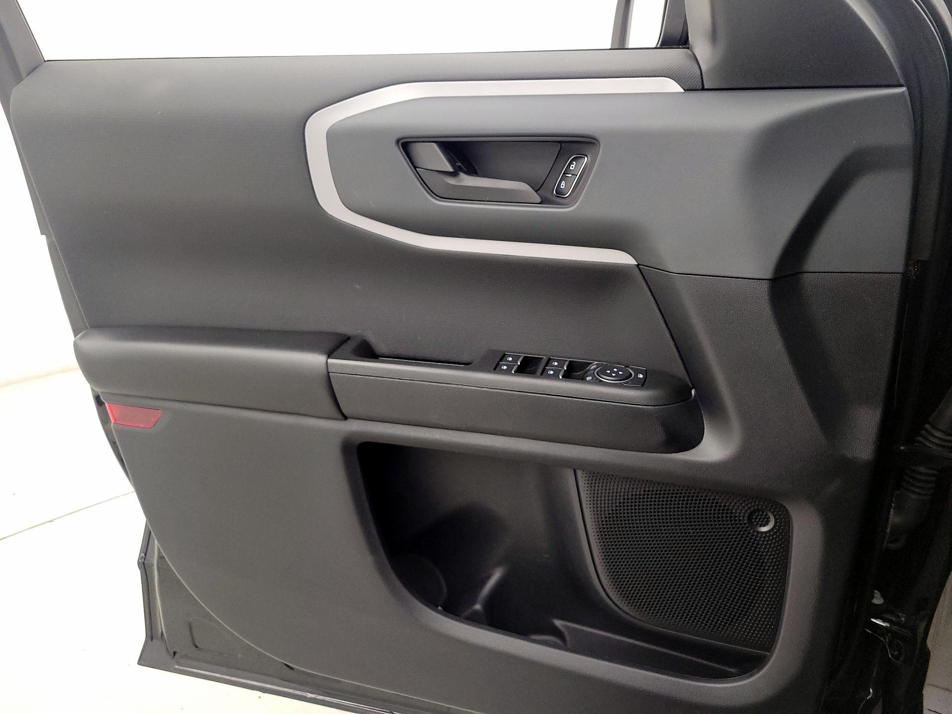 Thumbnail: 2023 Ford Bronco Sport - 12