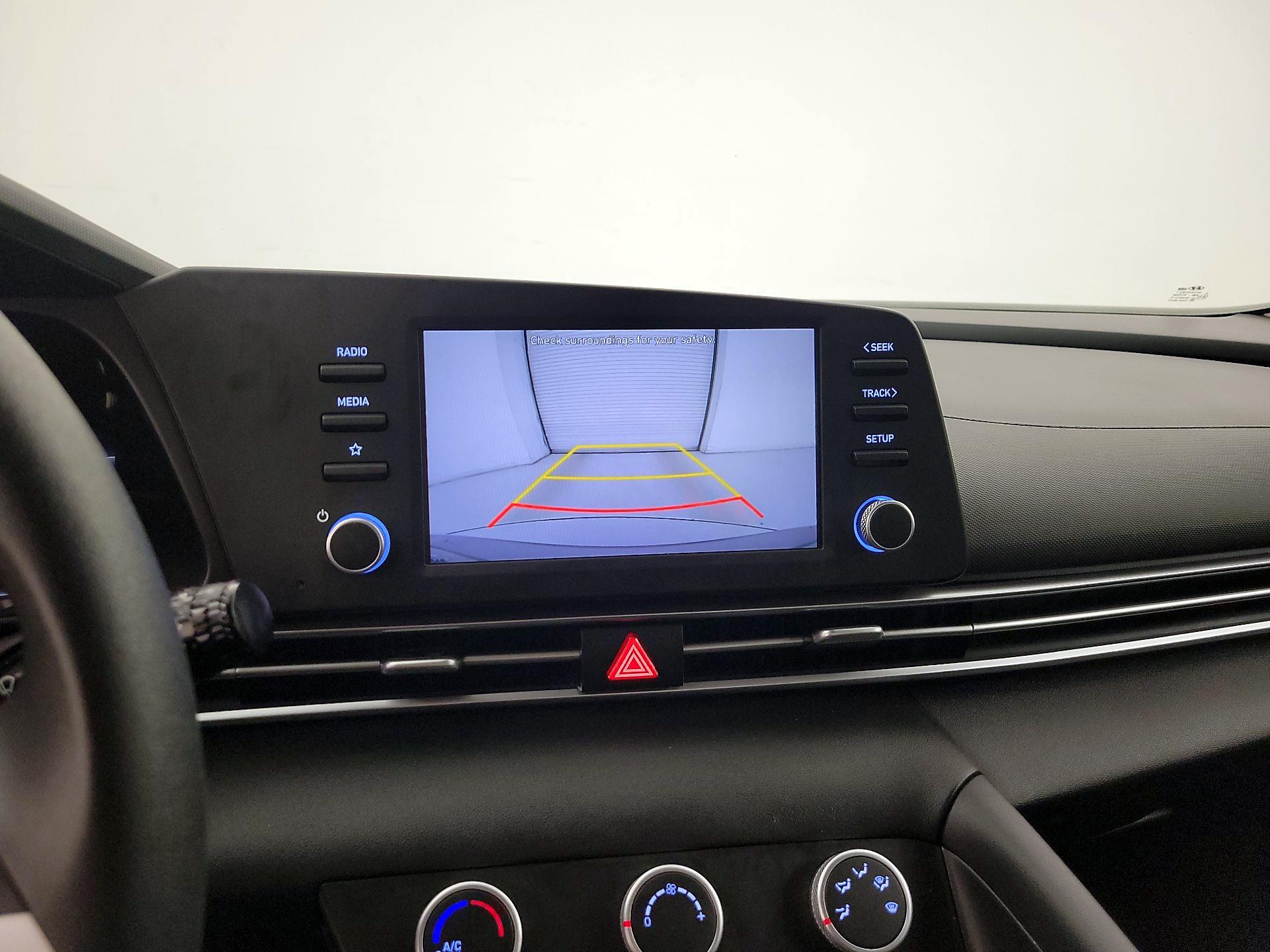 Thumbnail: 2021 Hyundai Elantra - 14