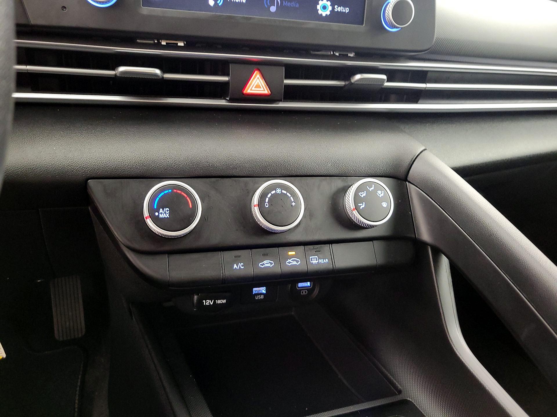 Thumbnail: 2021 Hyundai Elantra - 16