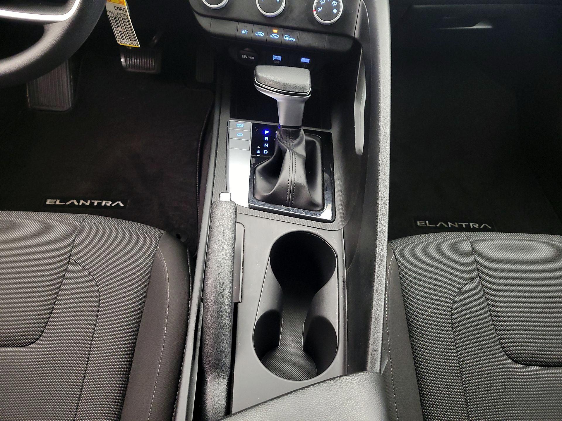 Thumbnail: 2021 Hyundai Elantra - 17