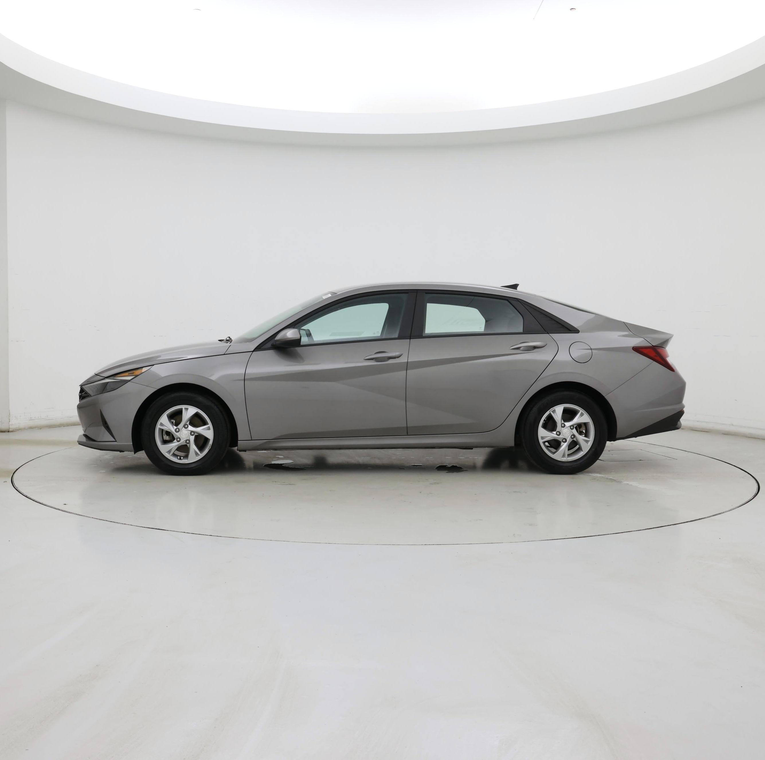 Thumbnail: 2021 Hyundai Elantra - 3