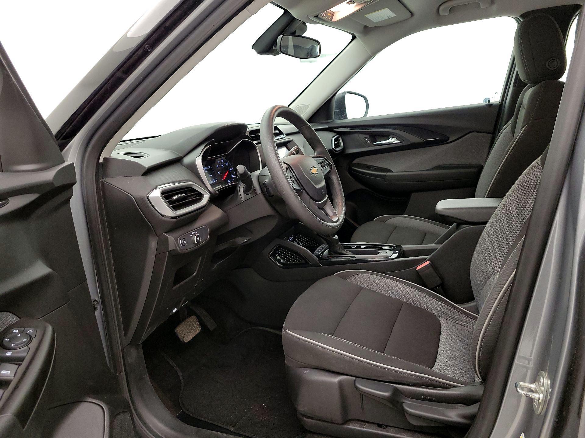 Thumbnail: 2023 Chevrolet TrailBlazer - 11