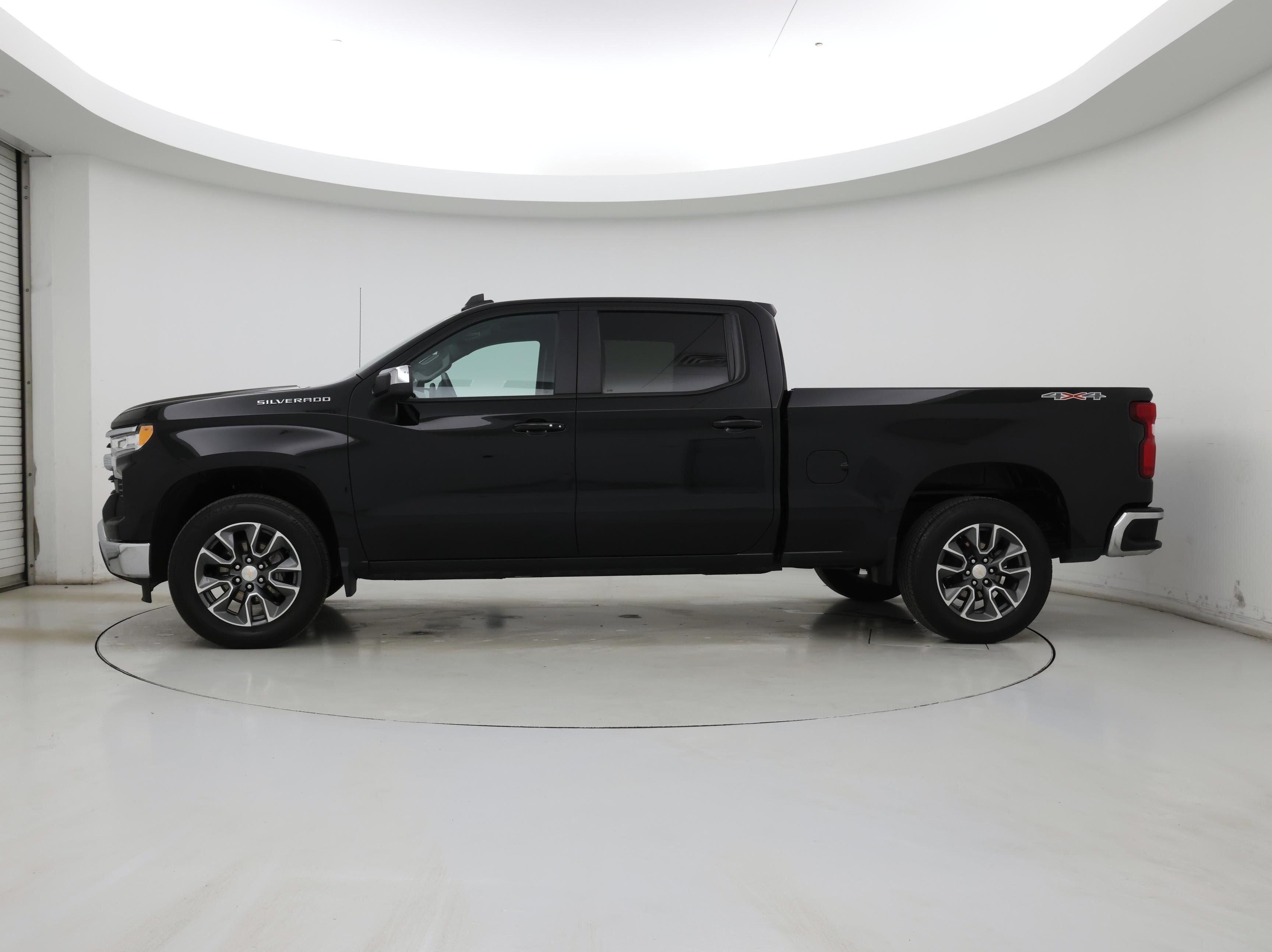 Thumbnail: 2023 Chevrolet Silverado 1500 - 3