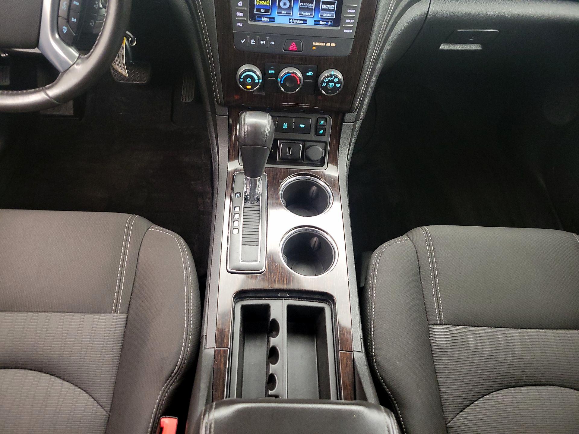 Thumbnail: 2017 Chevrolet Traverse - 17