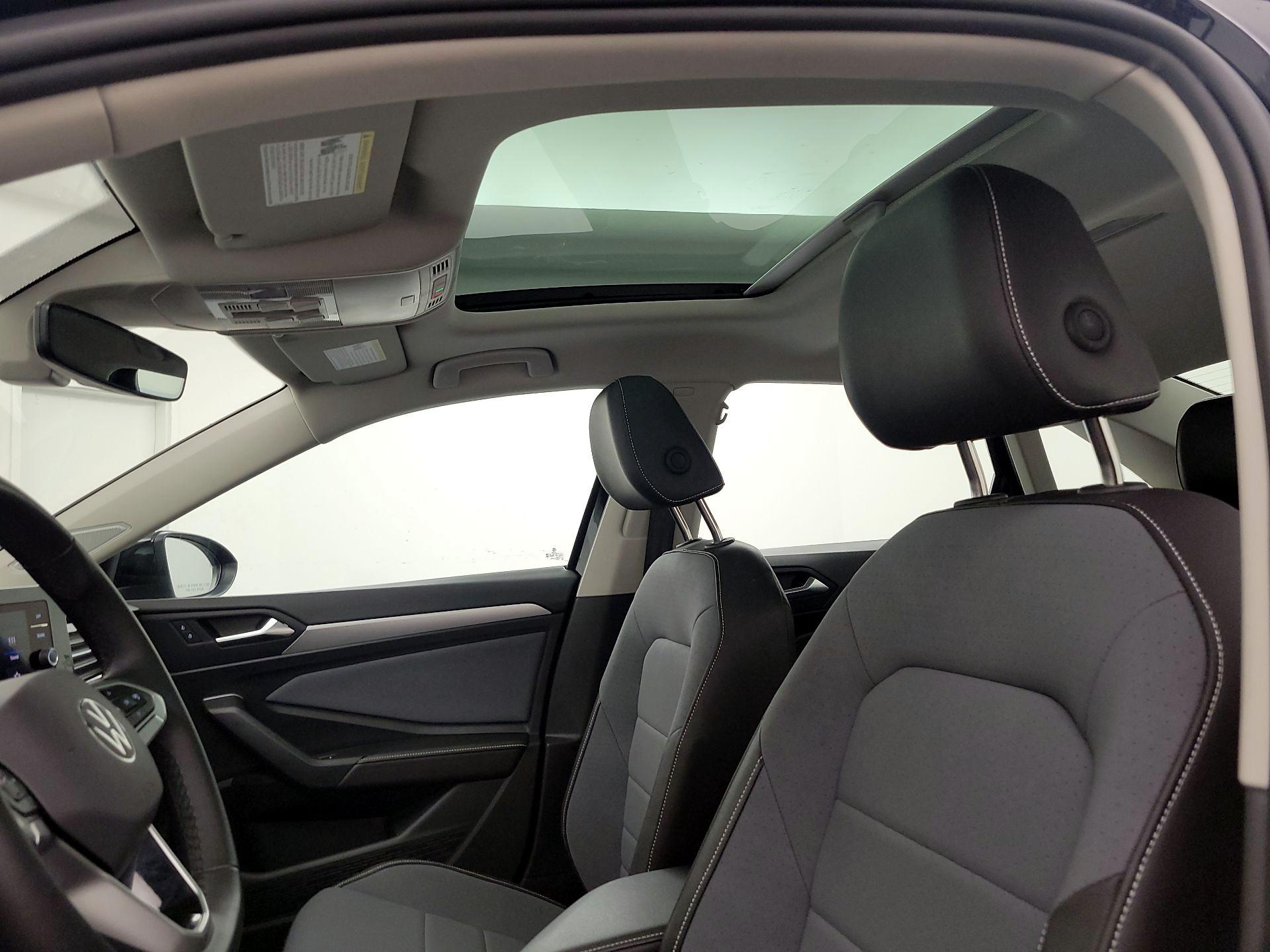 Thumbnail: 2025 Volkswagen Jetta - 19