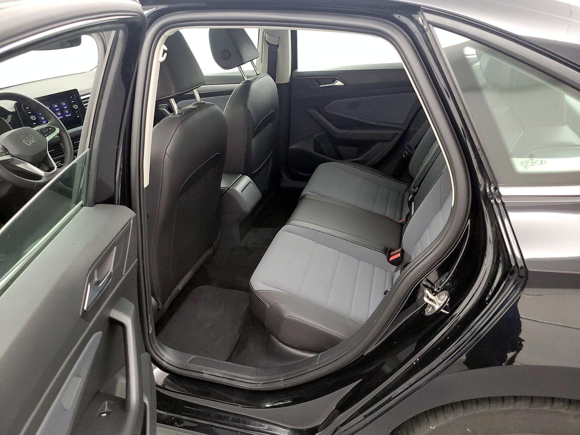 Thumbnail: 2025 Volkswagen Jetta - 20