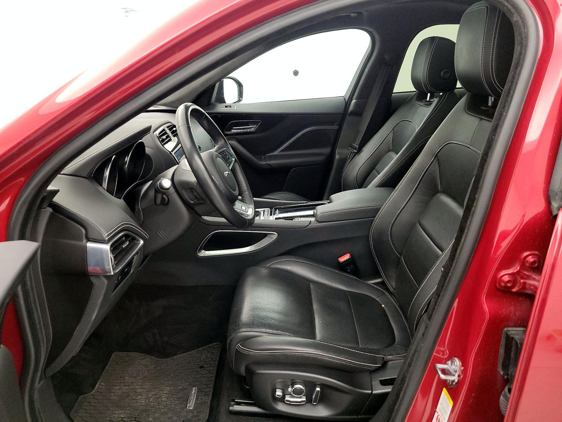 Thumbnail: 2020 Jaguar F-Pace - 11