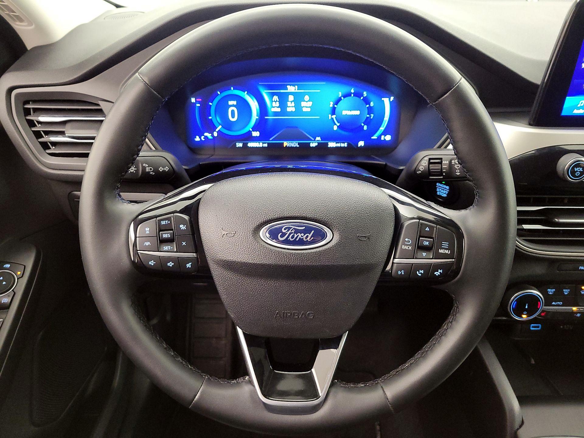 Thumbnail: 2022 Ford Escape - 10