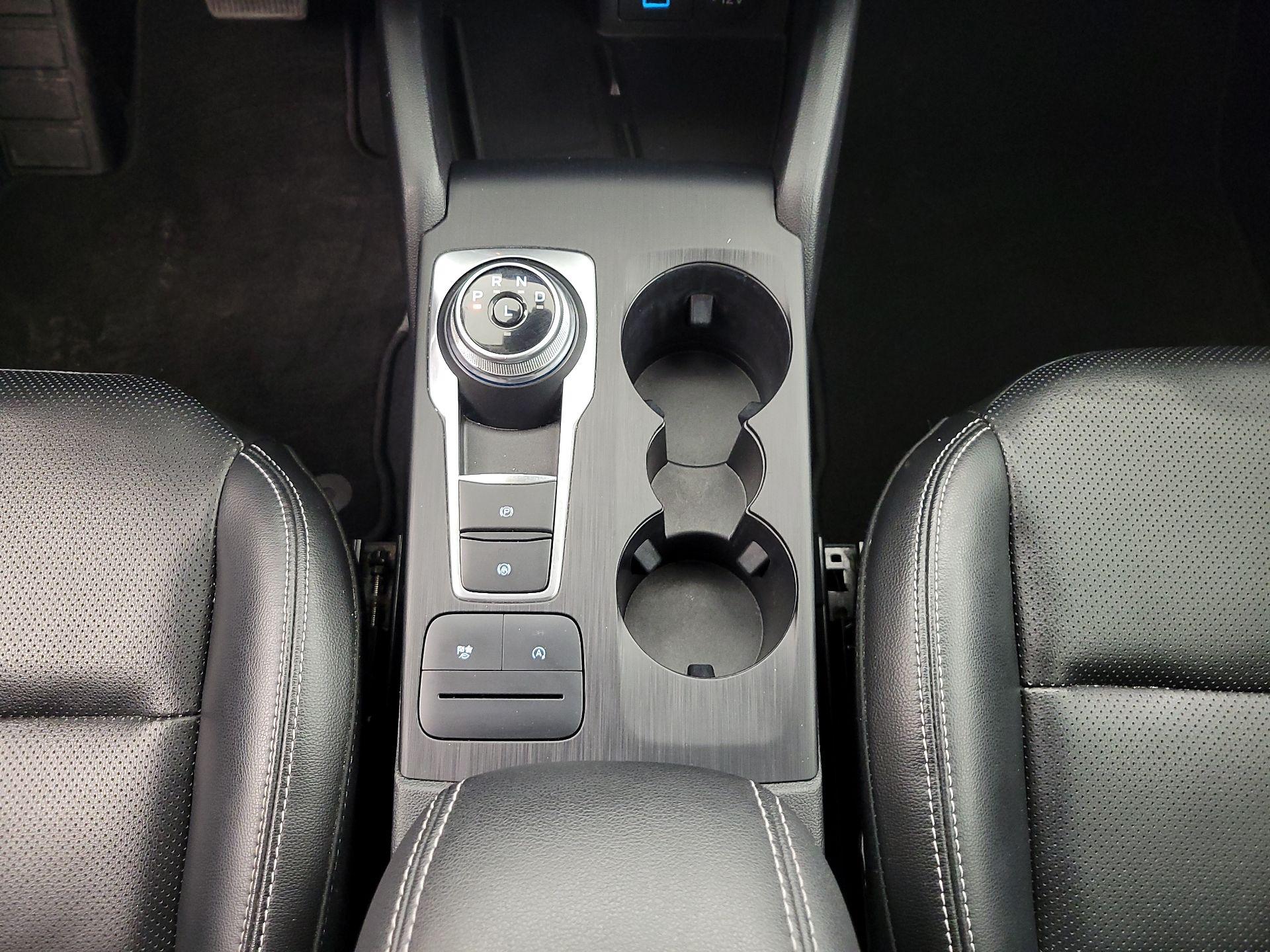 Thumbnail: 2022 Ford Escape - 18