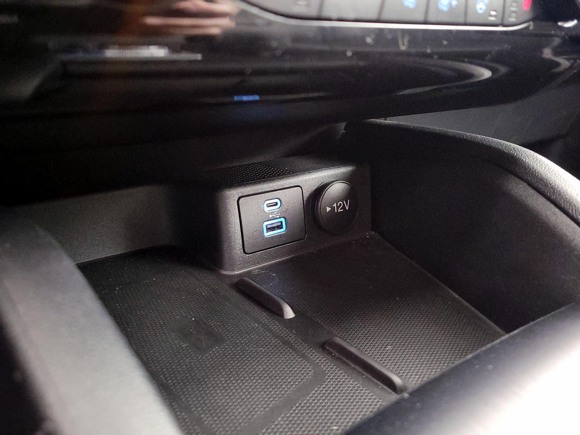 Thumbnail: 2022 Ford Escape - 19