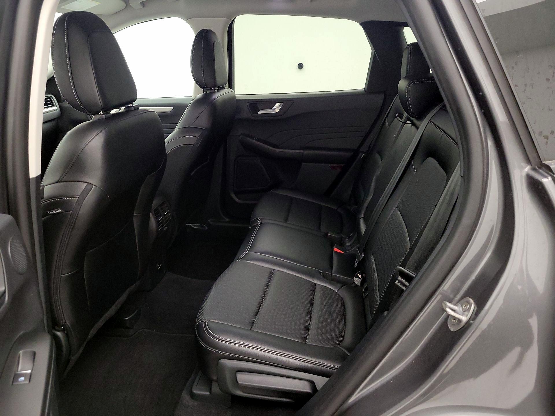 Thumbnail: 2022 Ford Escape - 20