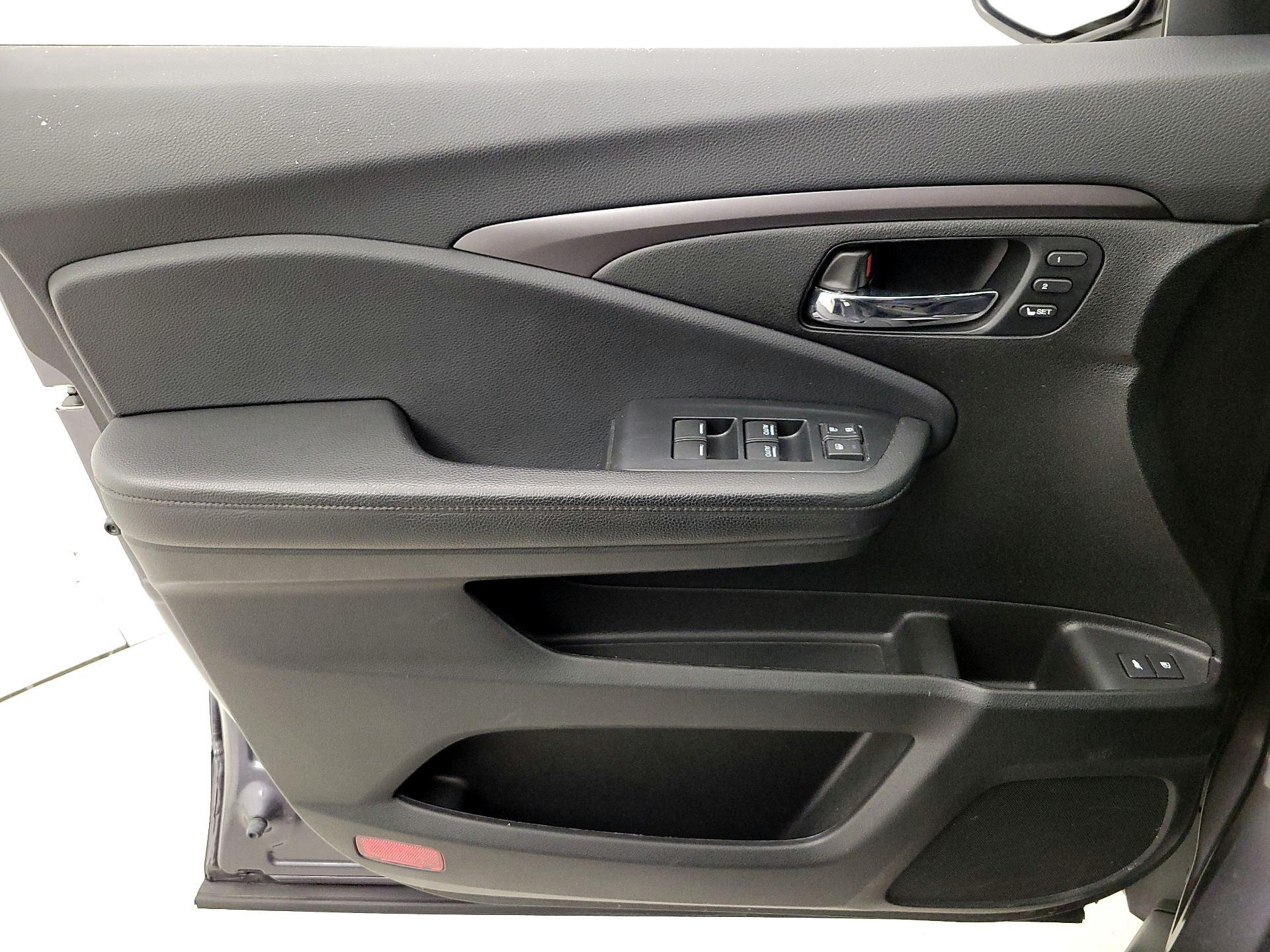 Thumbnail: 2022 Honda Pilot - 12