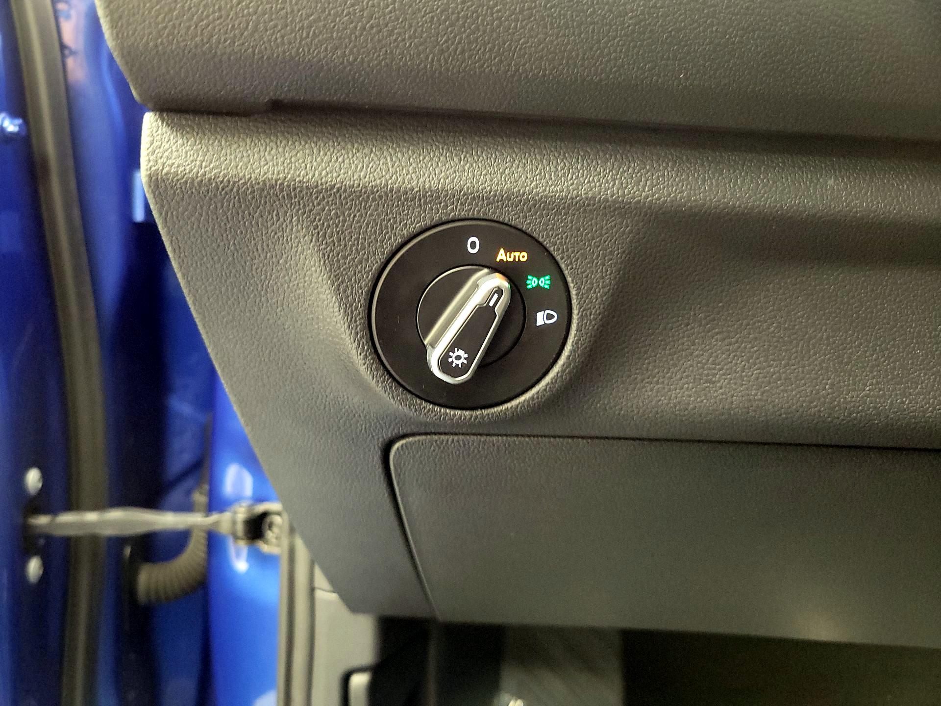 Thumbnail: 2023 Volkswagen Jetta - 13