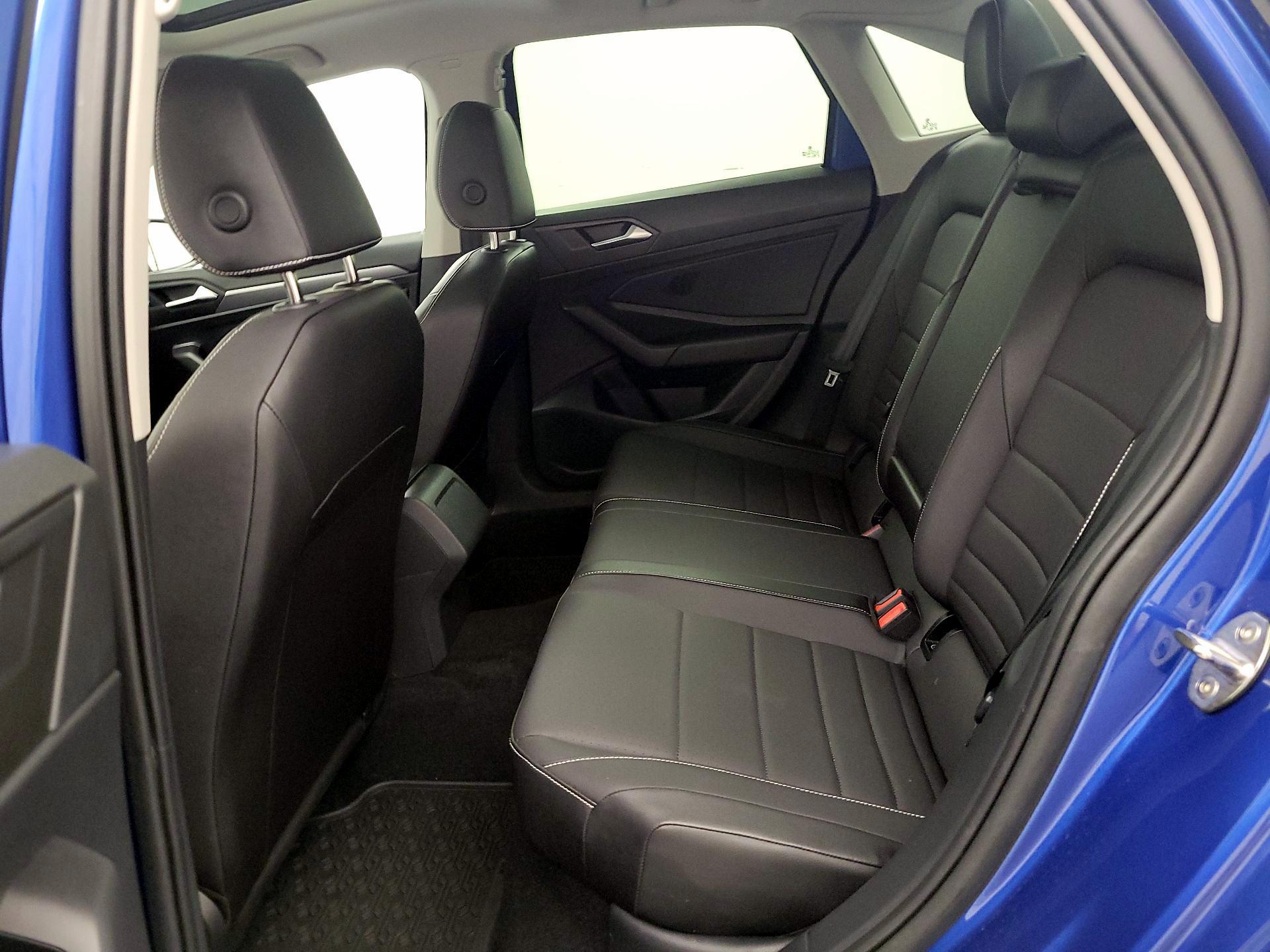 Thumbnail: 2023 Volkswagen Jetta - 20