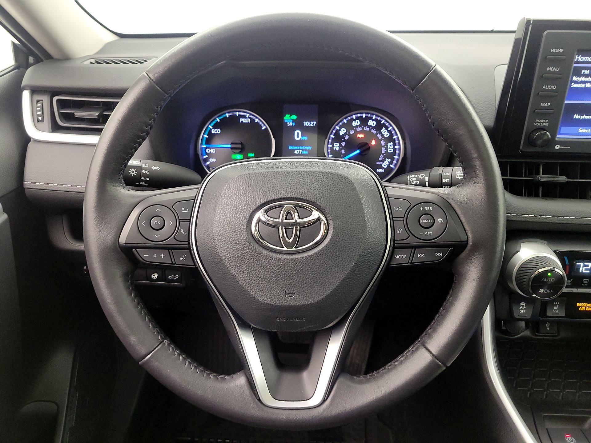 Thumbnail: 2022 Toyota RAV4 - 10