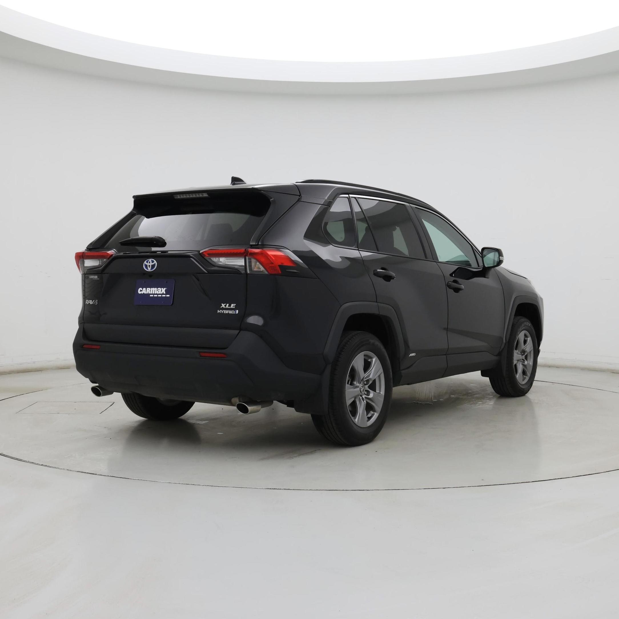 Thumbnail: 2022 Toyota RAV4 - 8