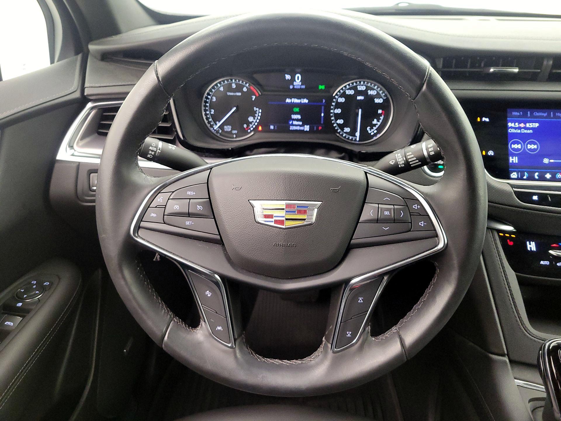 Thumbnail: 2023 Cadillac XT5 - 10
