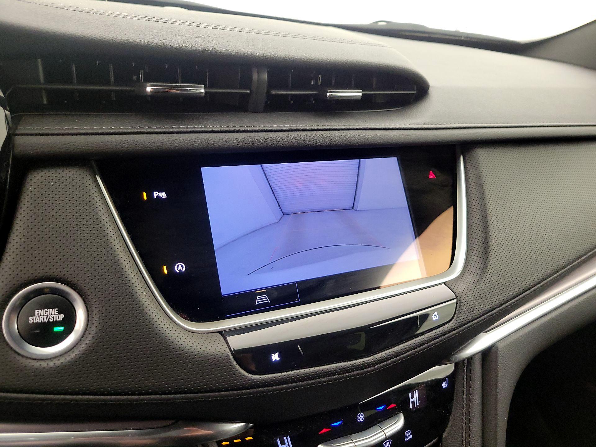 Thumbnail: 2023 Cadillac XT5 - 15